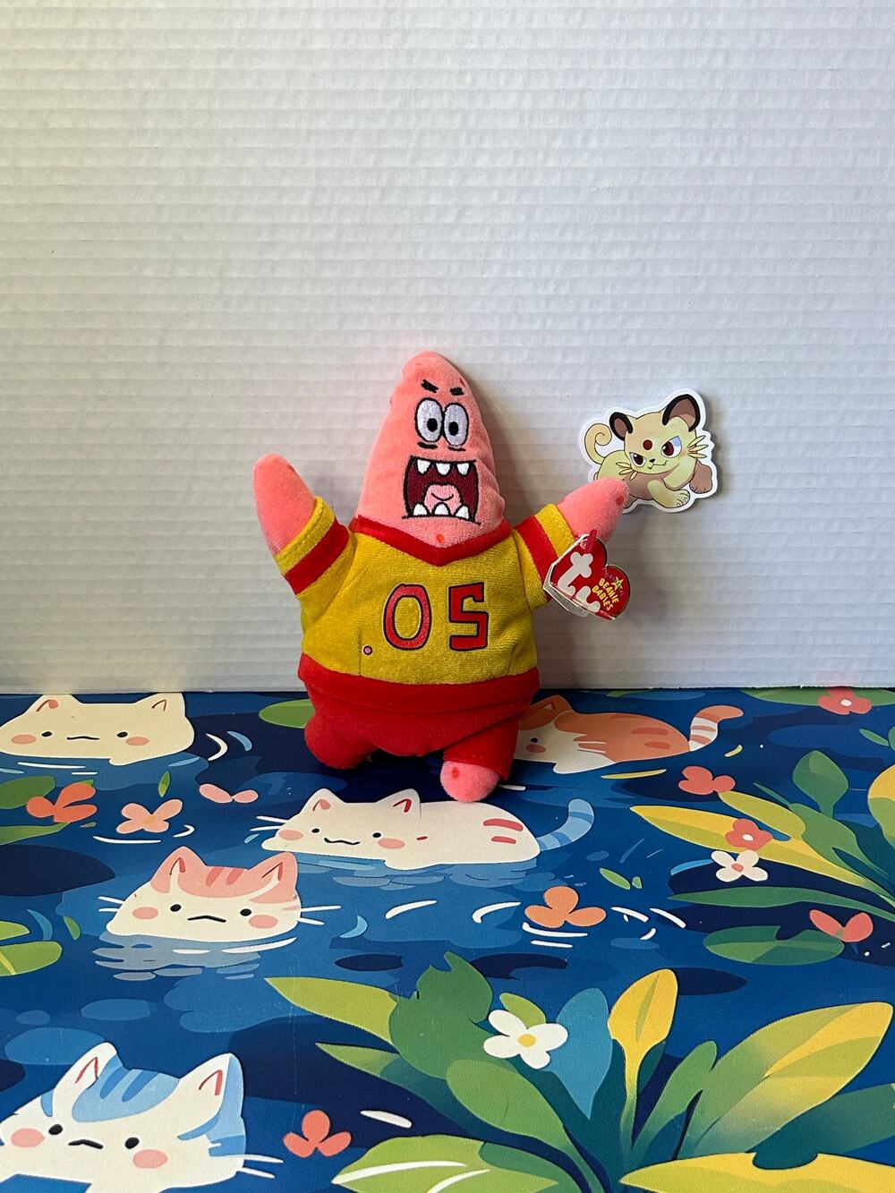 TY Beanie Babies Spongebob Squarepants Football Player Patrick Starfish Plush
